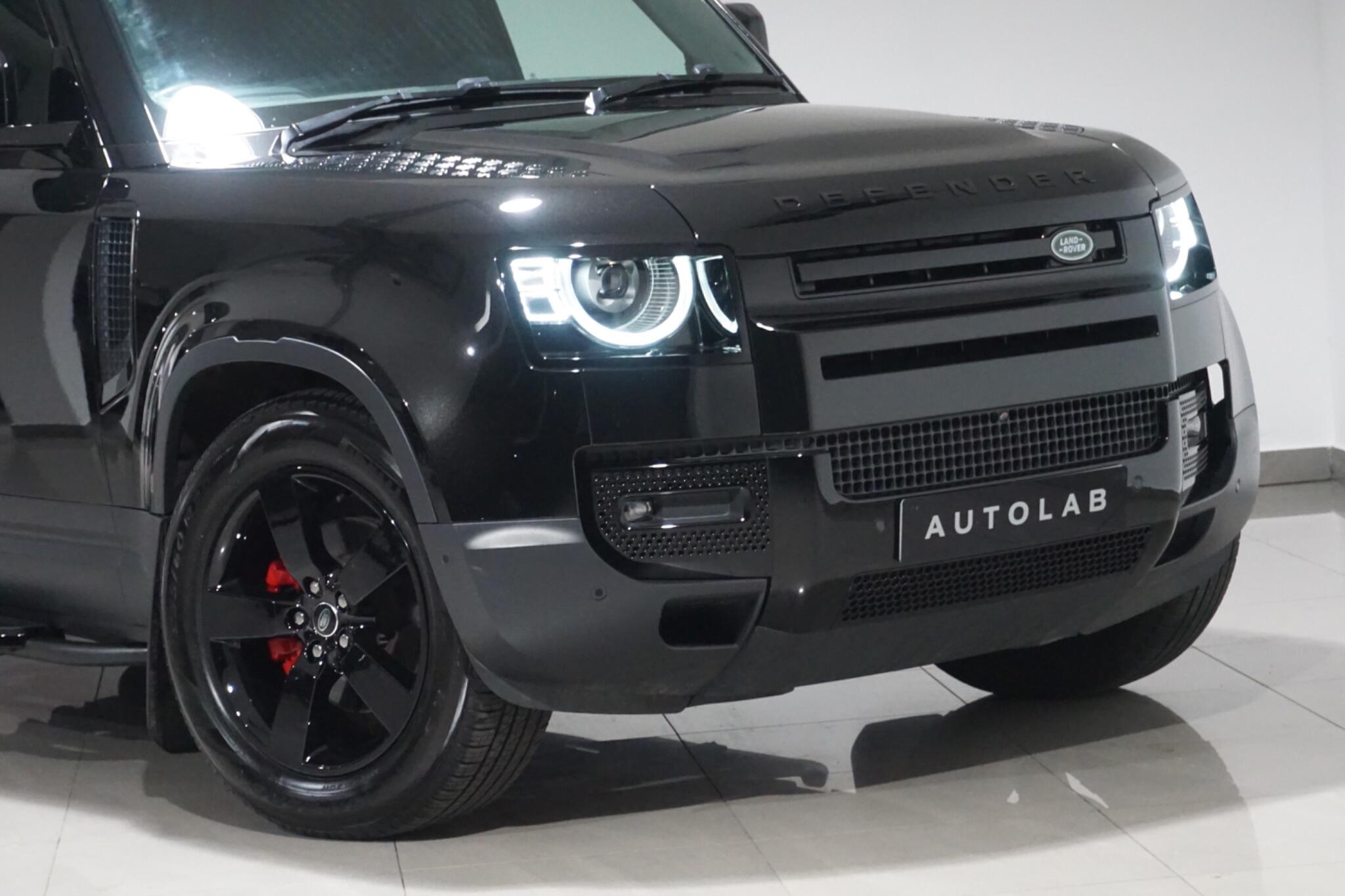 Land Rover Defender 110 3.0 D250 MHEV HSE Hard Top SUV Auto 4WD MWB Euro 6 (s/s) 5dr